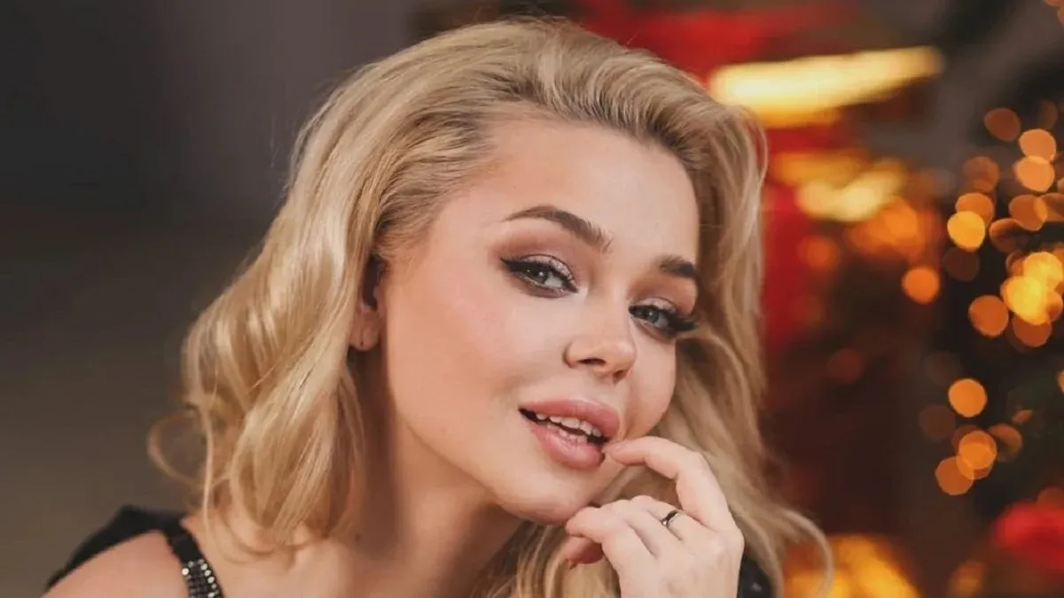 Аліна Гросу самостійно фарбувала волосся та повністю його спалила: як виглядає вагітна співачка