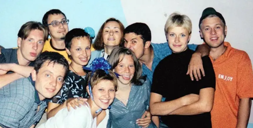 Олена Кравець (праворуч) в часи КВК