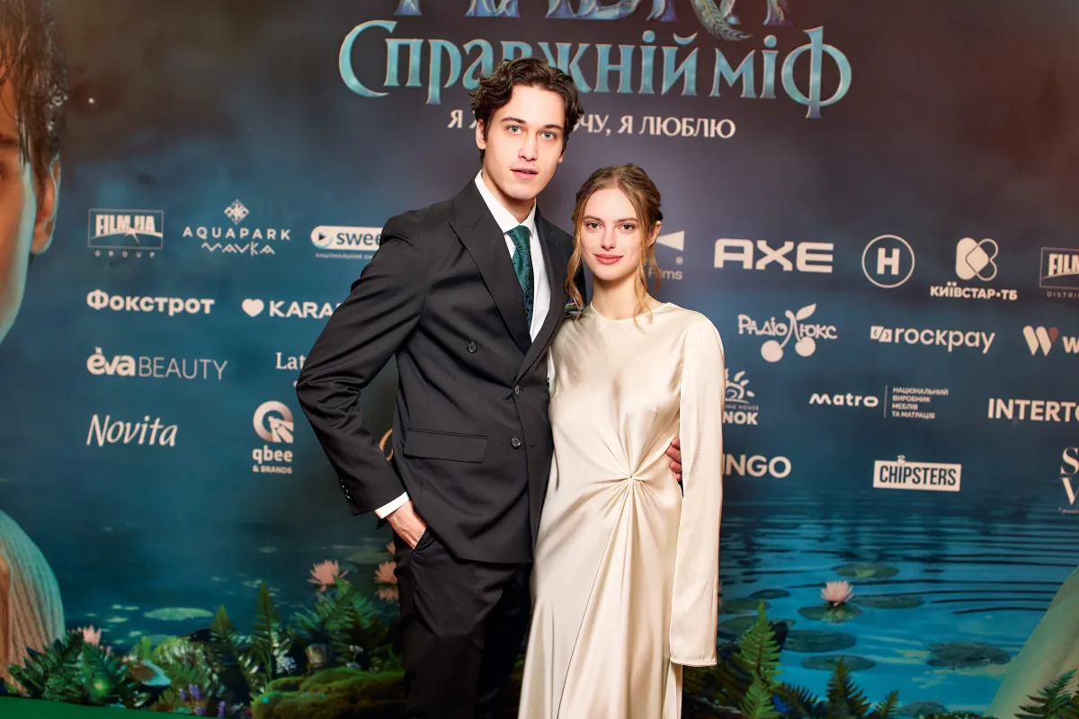 «Мене починає дратувати слово династія»: Іван Довженко про зіркових батьків, зйомки під КАБами та свою кохану