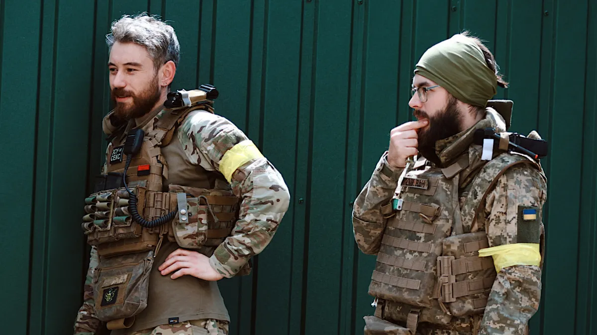 «Змінюється лише кількість облич у тому дзеркалі»: «Фіолет» присвятив новий кліп полеглим захисникам