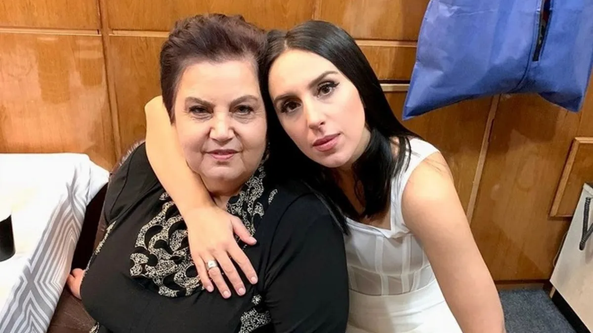 «Найкращий день»: Джамала замилувала фото з мамою на честь важливого свята