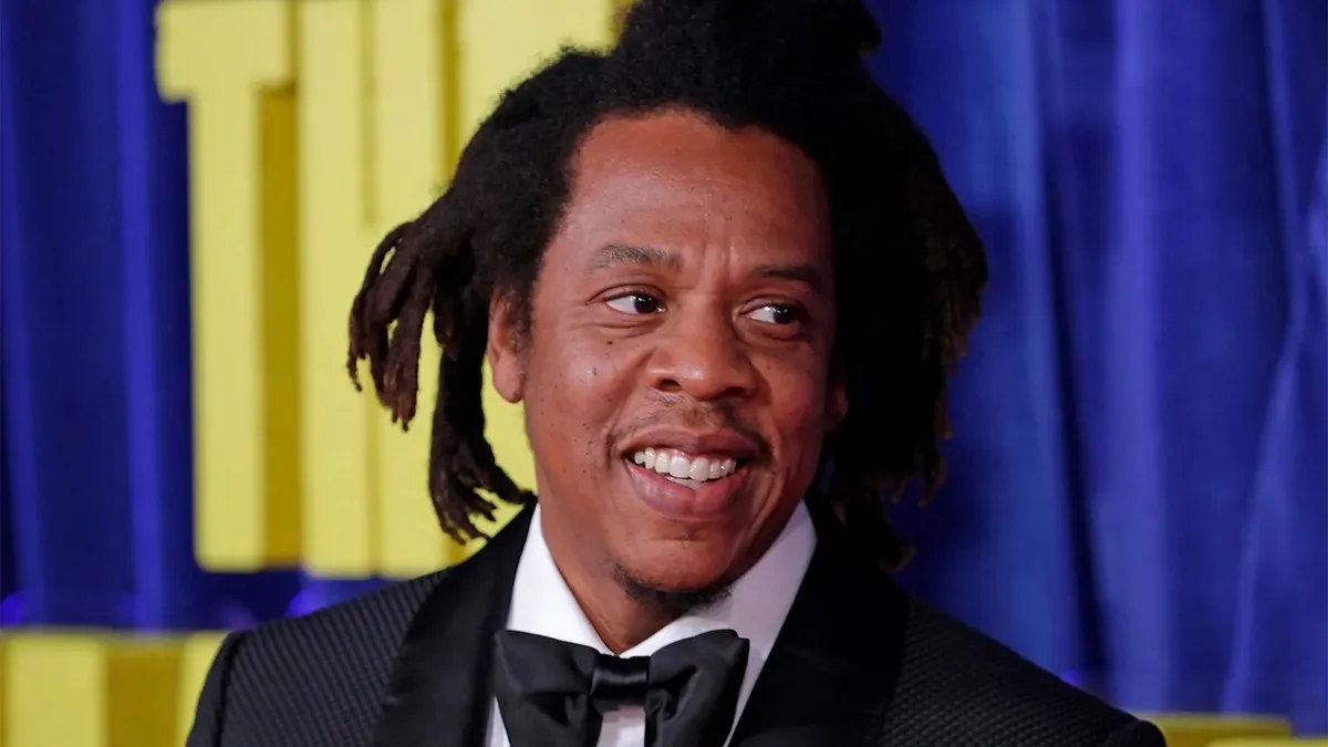 Жінка відкликала звинувачення у зґвалтуванні Jay-Z: вона заявила, що вигадала історію