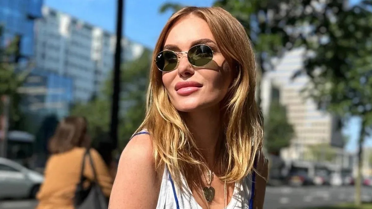 «Хочу бути схожою на свого собаку»: Слава Камінська кардинально змінила зачіску та розсмішила мережу