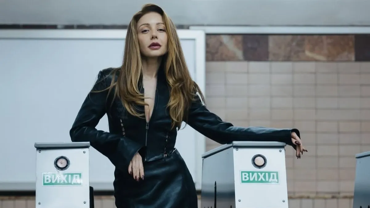 «Справжнє звучить саме тут»: Тіна Кароль показала відео запису пісні «Ніч» на легендарній студії в Харкові