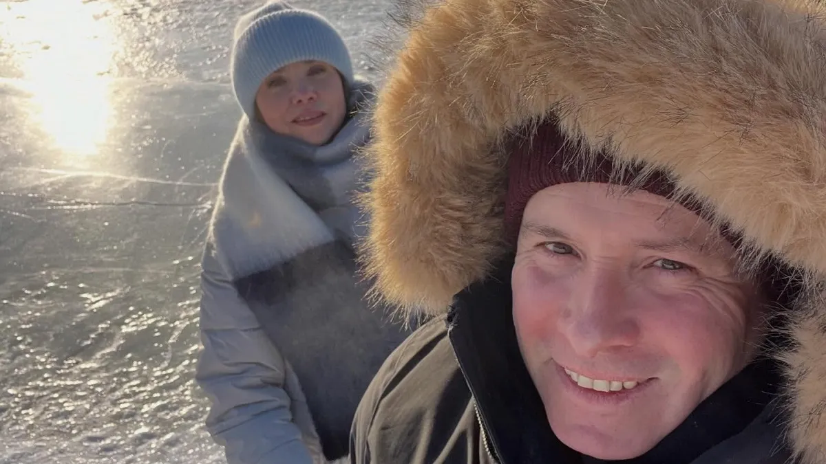 «Нерви розхристані на мінус 10»: Костянтин Грубич поділився фото з дружиною на замерзлій водоймі