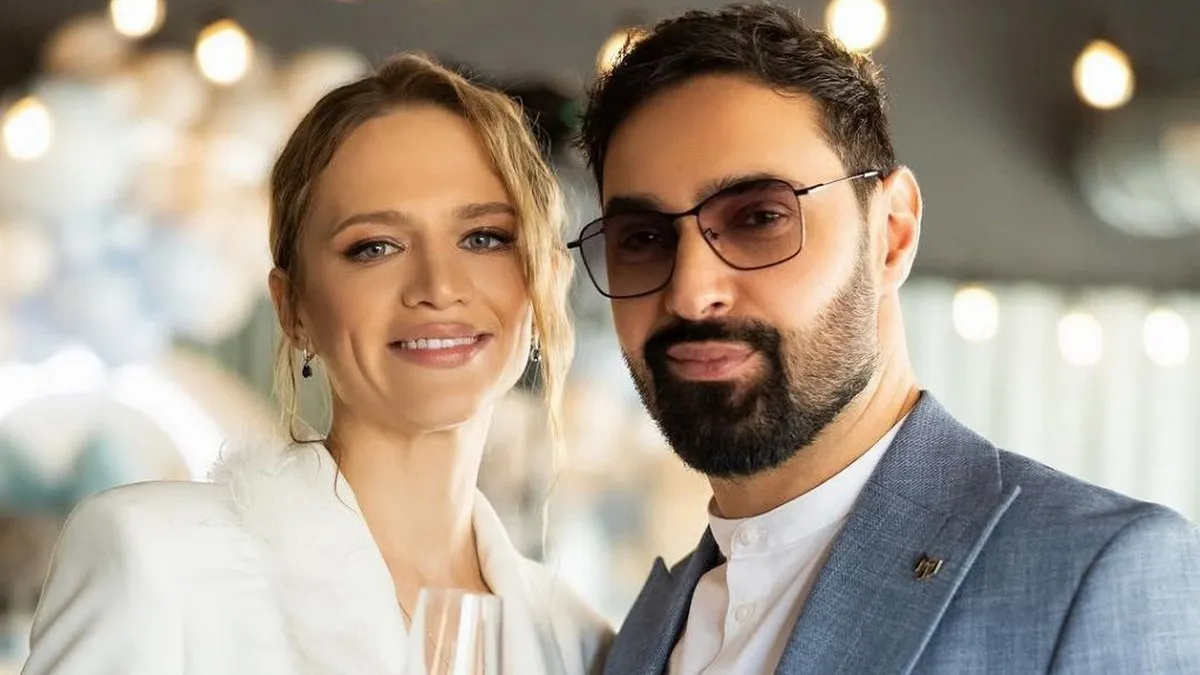 Дружина Козловського відреагувала на поцілунок чоловіка з Могилевською: відверта заява обраниці співака