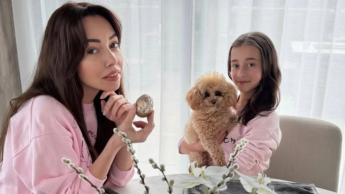 Копія зіркової мами: балерина Катерина Кухар показала красуню-донечку