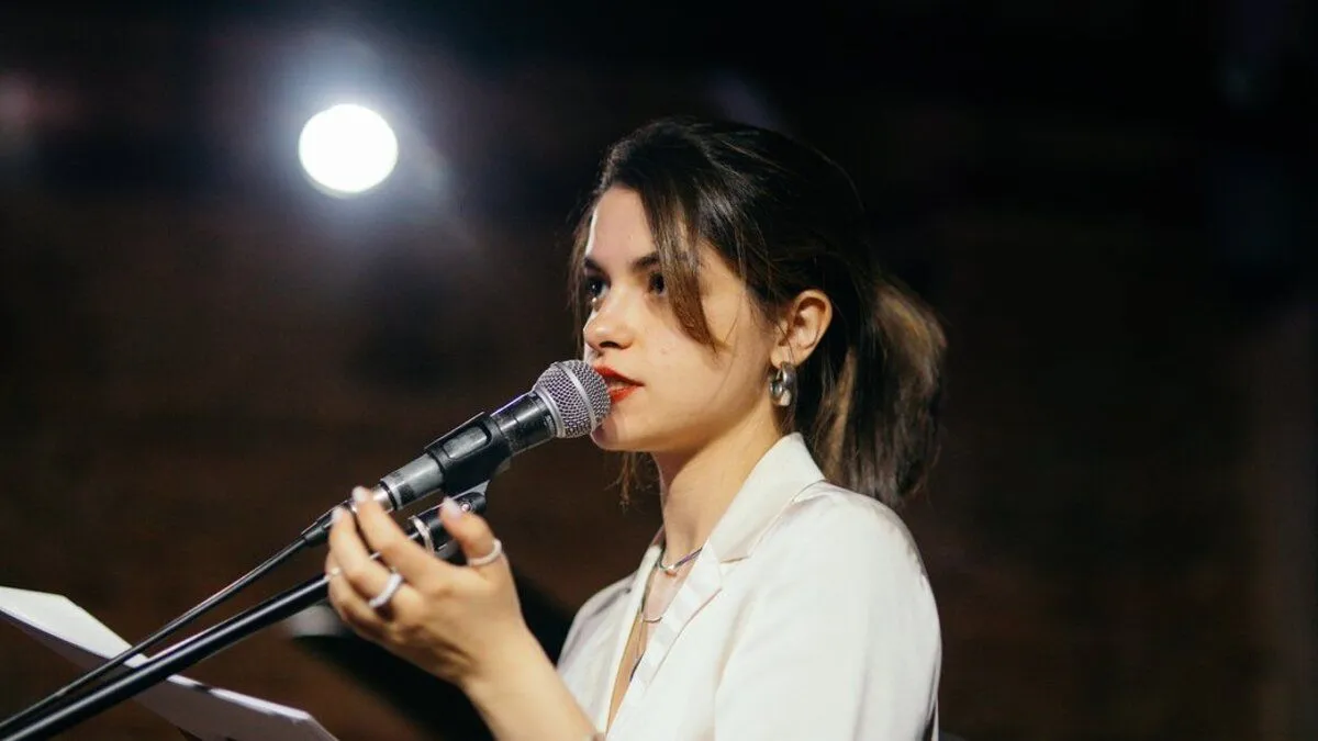 Скандал у мережі: відома поетеса назвала військову «куркою‎» через допис про блогерку Юлію Вербу