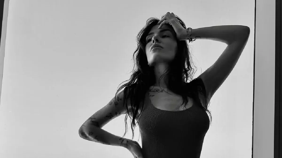 «‎Цей світ зійшов з розуму»: MamaRika заявила, що у Дубаї постійні обстріли і майже немає укриттів