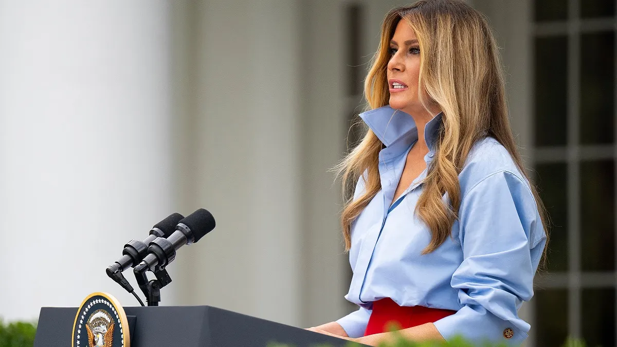 Куди зникала Меланія Трамп: хірург оцінив, чи могла вона зробити пластику за час відсутності на публіці