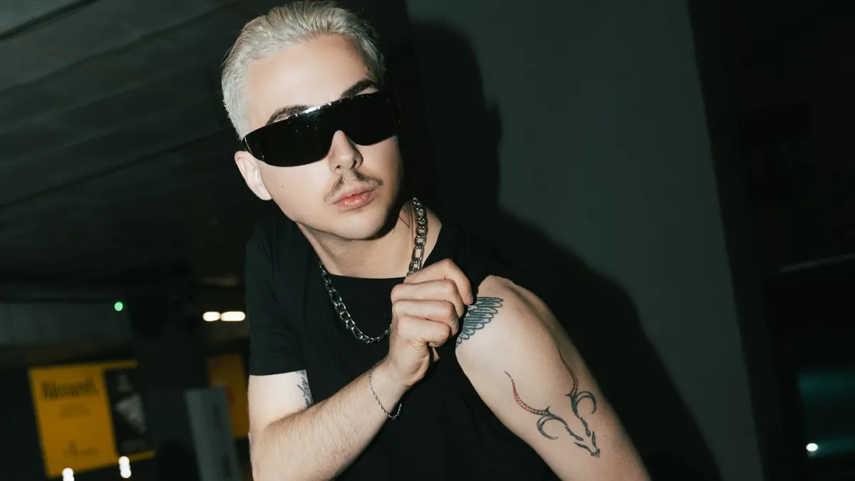 «Місце, яке стало моїм другим домом»: MELOVIN показав, як він підписував військову присягу