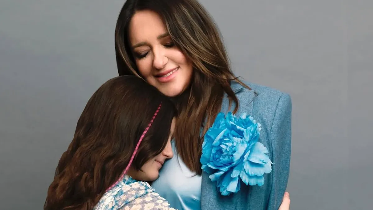 Срібна оправа для горішка: Могилевська зробила для доньки унікальну прикрасу – відео