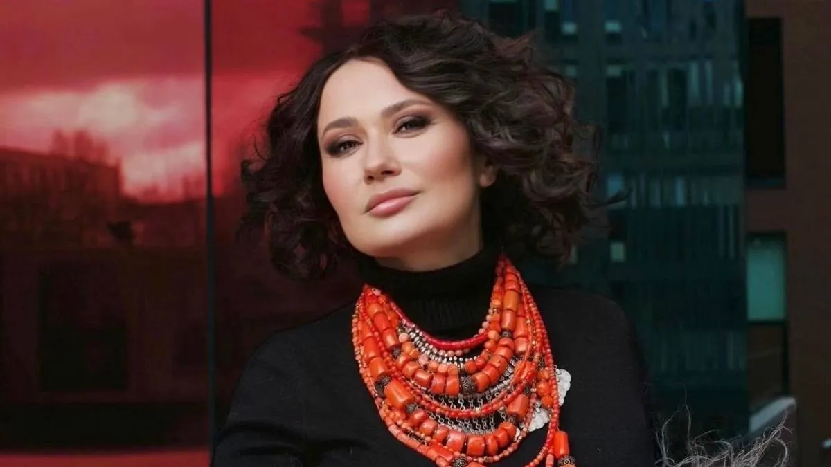 «Ще б і копняками в ср*ку вигнала»: Олена Мозгова розповіла, що б зробила на концерті Віктора Павліка