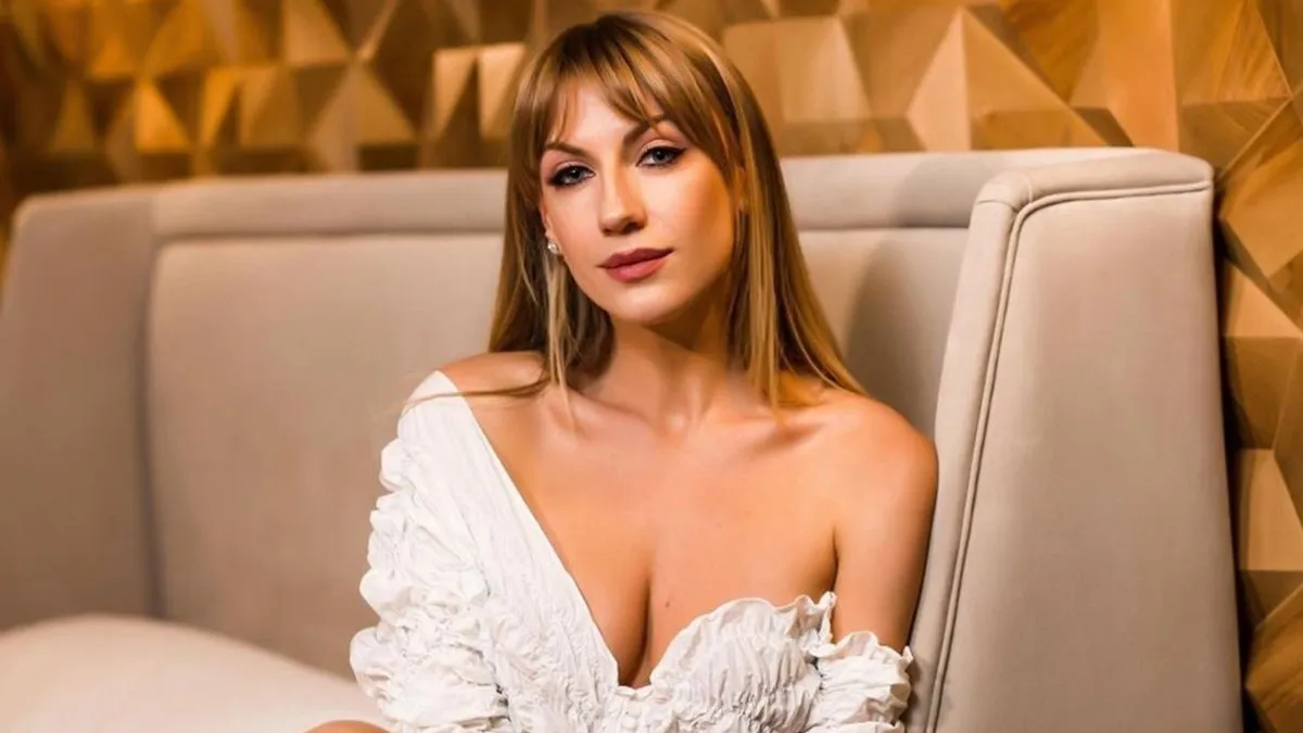 «Playboy, звʼяжіться зі мною»: Нікітюк показала фото стрункої фігури після вагітності – Астаф’єва відреагувала