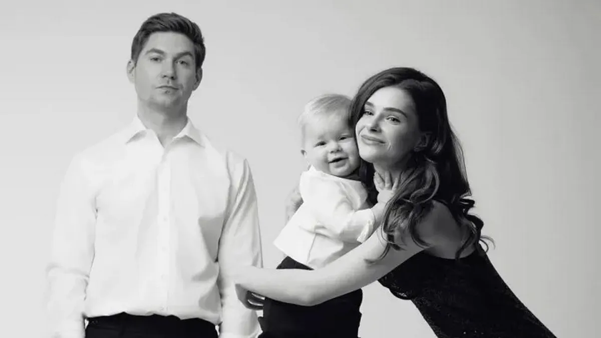 «Хоч він кричав і відмовлявся»: дружина Остапчука заговорила про майбутні дитячі травми сина