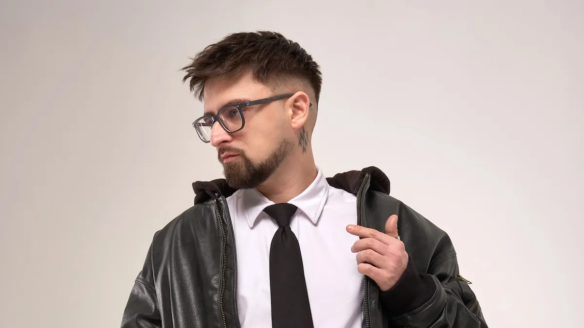 «Назавжди»: український співак Юлік випустив трек про кохання під час війни