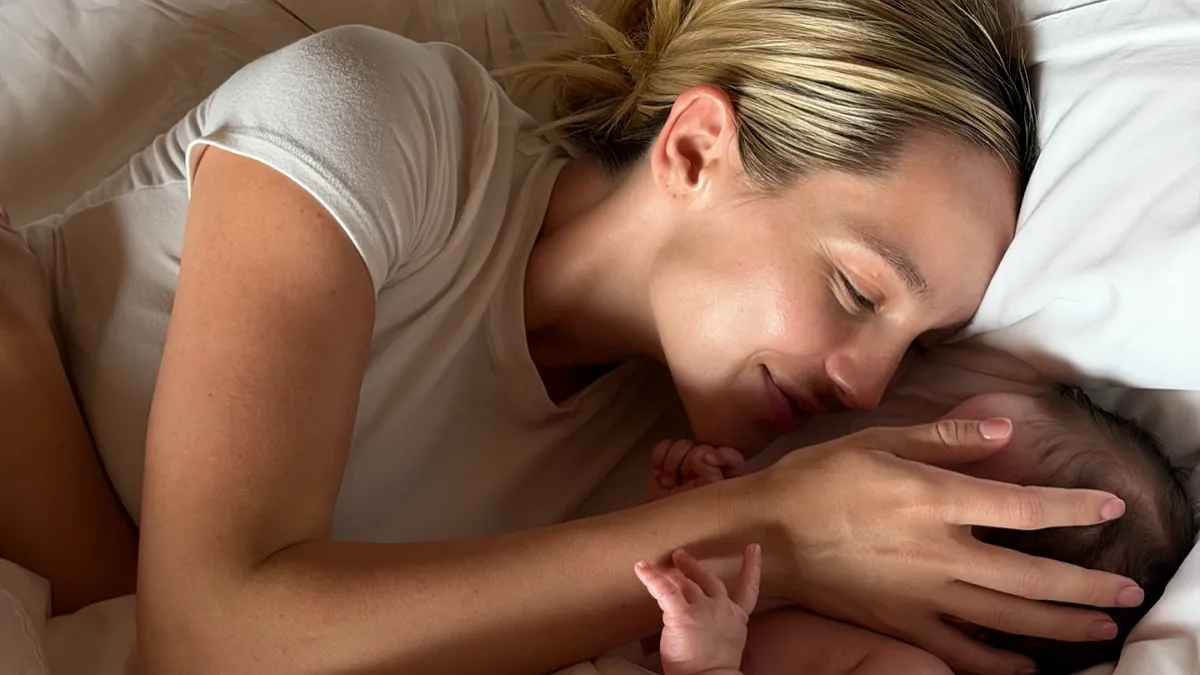 «Для себе зрозуміла просту істину»: Roxolana показала фото маленької доньки та звернулася до шанувальників