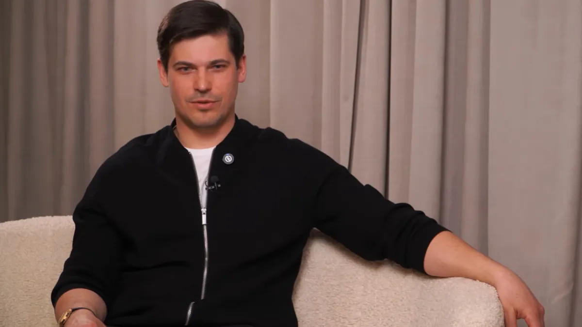 «Дружина збирала валізи разів 15»: зірка серіалу «Кріпосна» Яровенко розповів про особисту драму