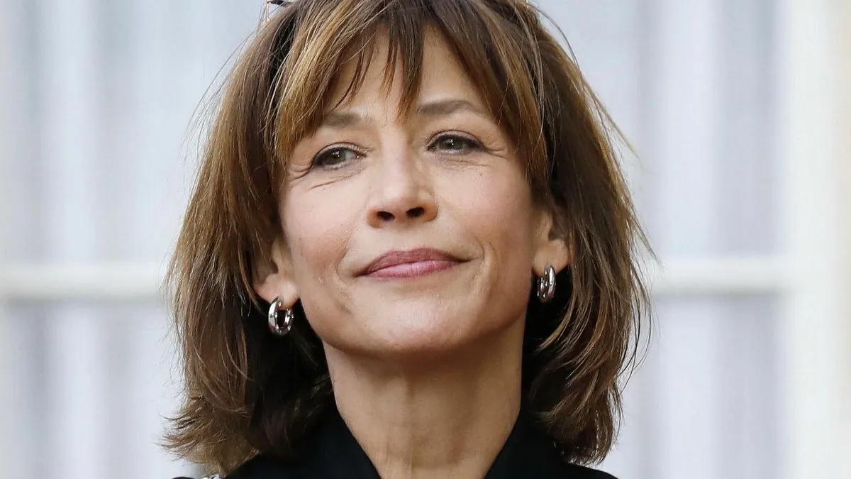 Софі Марсо святкує день народження: як виглядає французька акторка у 59 років і що вона говорила про Україну