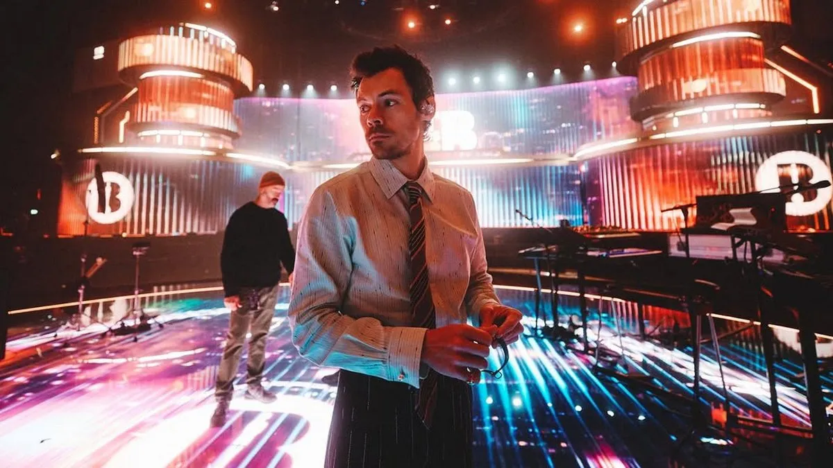 Гаррі Стайлз подарував 100 квитків на свій концерт: з якою метою британський співак це зробив і кому пощастило