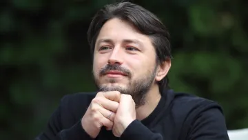 «Мама давала мені 5 гривень на тиждень»: Сергій Притула розповів, чому у 90-х подався працювати на радіо