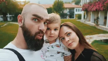 Юлія Саніна вперше за довгий час показала фото родини: син співачки помітно подорослішав
