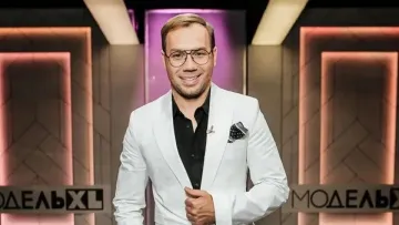 Пишногрудим на замітку: Андре Тан порадив, як правильно одягатися дівчатам з великим бюстом