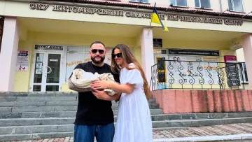 Вийшла заміж і одразу народила: ексдружина DZIDZIO співачка SLAVIA показала фото з пологового будинку