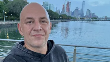 «Єдиний засіб»: Потап у Нью-Йорку зробив ранковий ритуал перед «важливою справою» — подробиці