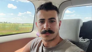 «Побачимо, як це все працюватиме»: Ярослав Грубич уперше з’явився з механічним протезом 