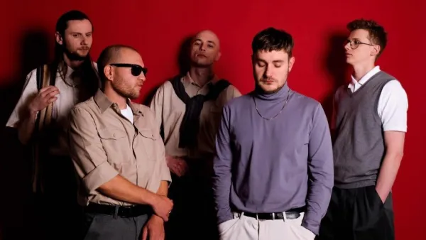 Вокаліст у ролі водія: гурт Latexfauna презентував кліп на пісню SHOVKOVYTSYA