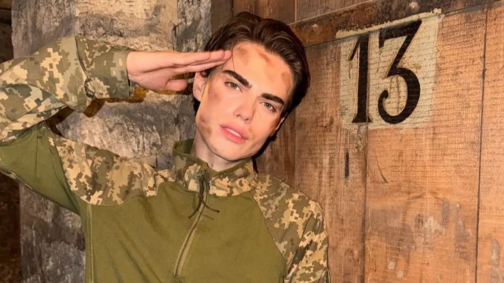 Військова форма на Геловін: українського блогера Олега Баришевського «захейтили» у соцмережах - причини і наслідки