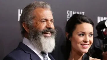 «Нам пощастило мати сина»: Мел Гібсон підтвердив розрив із Розалінд Росс