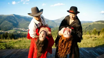 «У маренні народжена мелодія»: Vlad Darwin і Сергій Лазановський випустили кліп «Трембіта знає»