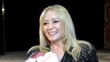 «Щастя – це моя сім'я»: Ауріка Ротару – про дороги, «медичний Оскар» та пісню, яку записала зі сльозами