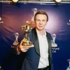 Дмитру Комарову виповнюється 43 роки: як головний мандрівник країни змінив українське ТБ та чим він живе зараз