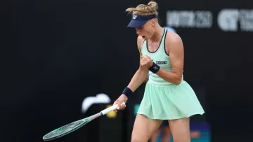 Кохання в об'єктиві: Даяна Ястремська показала, як її зустрів бойфренд після насиченого сезону