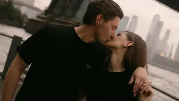 «П’ятий рік. Ужас»: Катерина Остапчук лаконічно привітала чоловіка з річницею стосунків