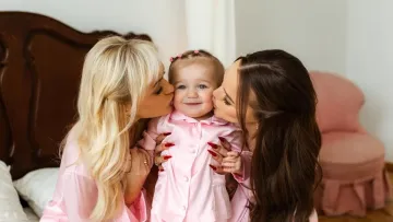 «Кожній мамі потрібна мама»: Юлія Верба замилувала мережу сімейною фотосесією