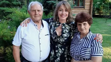 «Подругою вважала, а вона залишалася моєю мамою»: Кравець відверто розповіла про відносини з близькою людиною