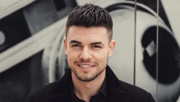 «Я не торгую цим‎»: відомий український артист відмовився співати російською і ледь не потрапив у бійку