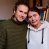 Втік із Києва заради найріднішої людини: Святослав Вакарчук поділився зворушливими кадрами з мамою