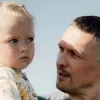 «Моя маленька принцеса»: легенда боксу Олександр Усик замилував мережу фото з донечкою
