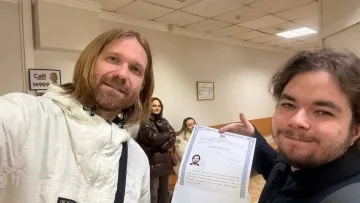 «Нескінченно вдячний»: зірка гурту «Бі-2» розповів, яке громадянство отримав його син, і звернувся до Путіна