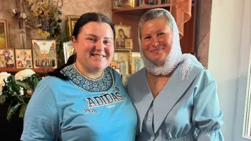 «Дякую за любов, силу, підтримку»: Alyona Alyona мило звернулась до мами у її день народження