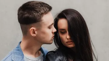 Дівчину Артема Пивоварова помітили на його концерті: як виглядає кохана зіркового українського співака