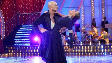 «Нехай так і буде»: телеканал «1+1» планує повернути шоу «Танці з зірками» — думка продюсерів