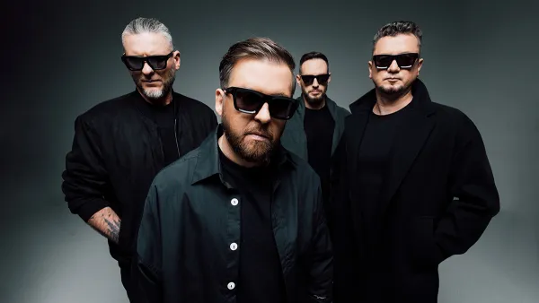 Гурт «Без Обмежень» святкує 27-річчя: музиканти поділилися архівними фото з початку кар’єри