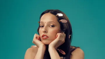 «Попереду ще багато хорошого»: Liza Bibikova випустила нову пісню, бажаючи дати українцям надію