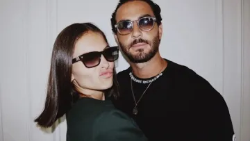 Більше не холостячка: як виглядає наречений та обручка «найкрасивішої дівчини світу» Тілан Блондо